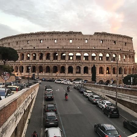 Apartment Polveriera Colosseum Rom Exterior foto